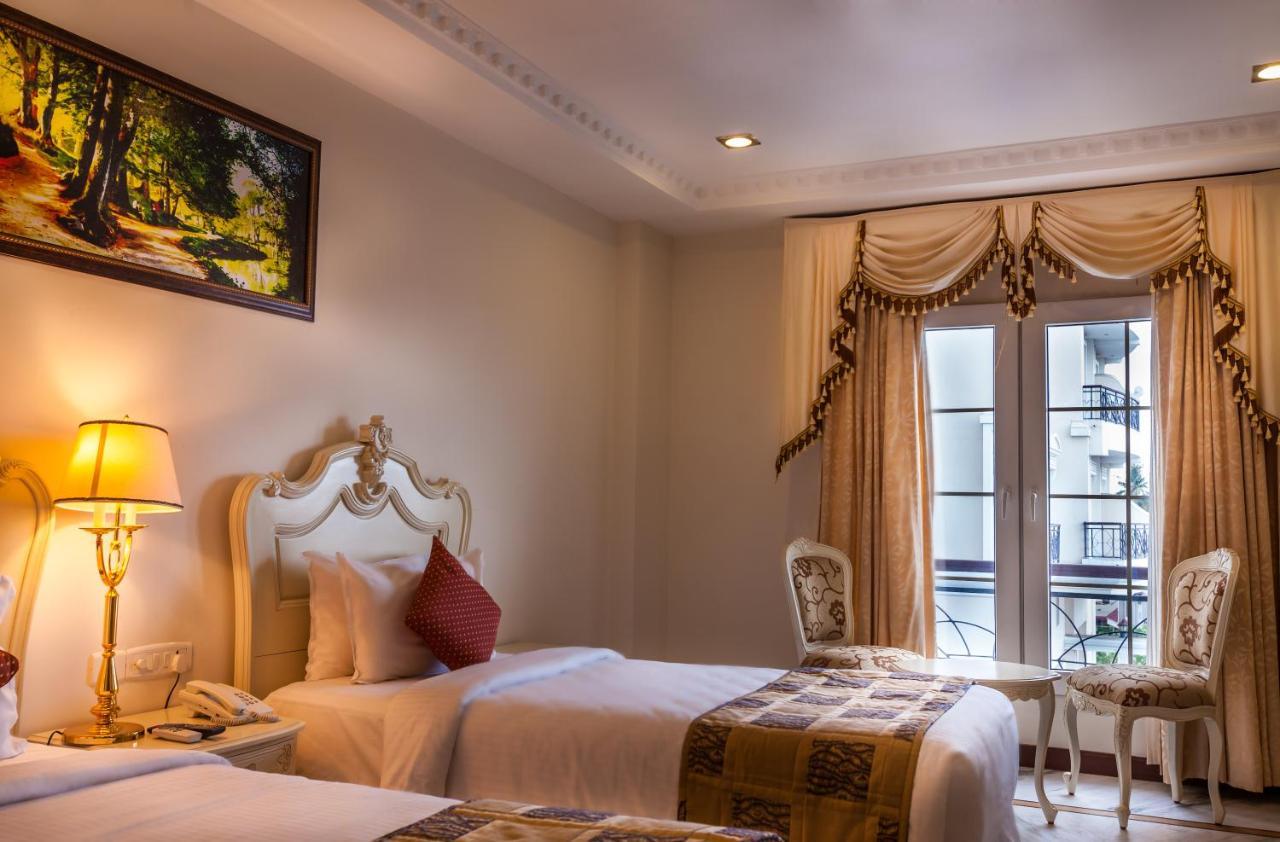 Hotel Le Royal Park Пондичери Екстериор снимка