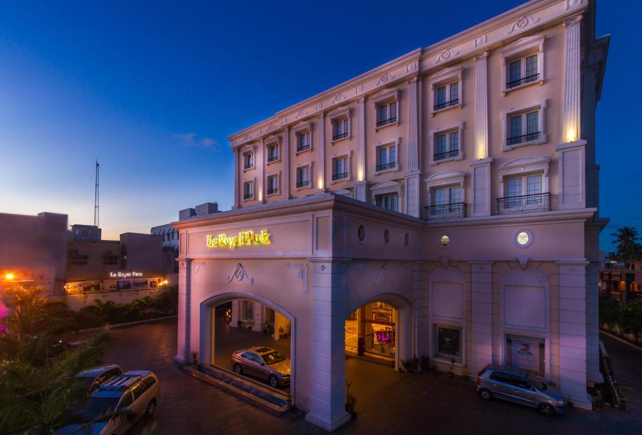 Hotel Le Royal Park Пондичери Екстериор снимка