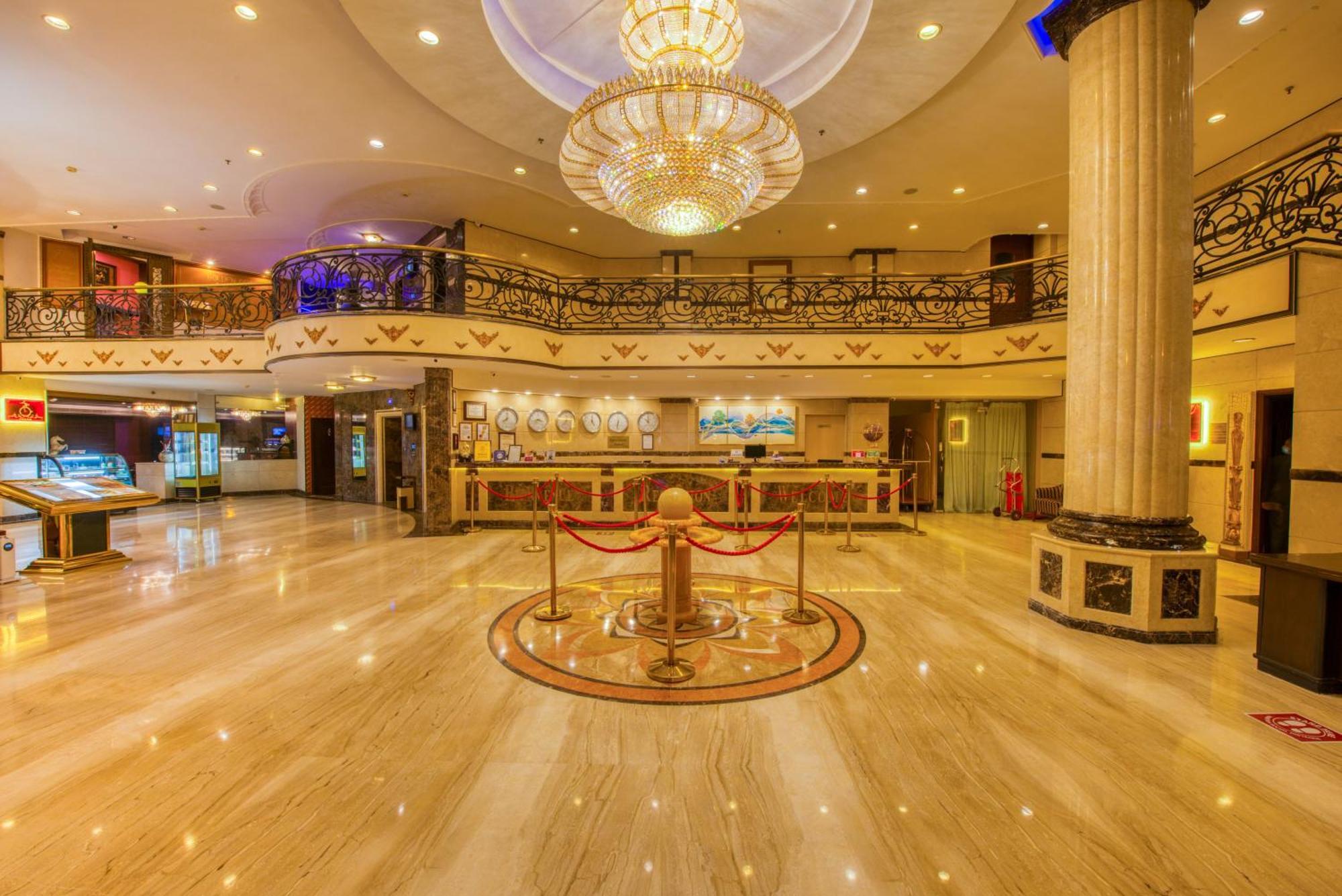 Hotel Le Royal Park Пондичери Екстериор снимка