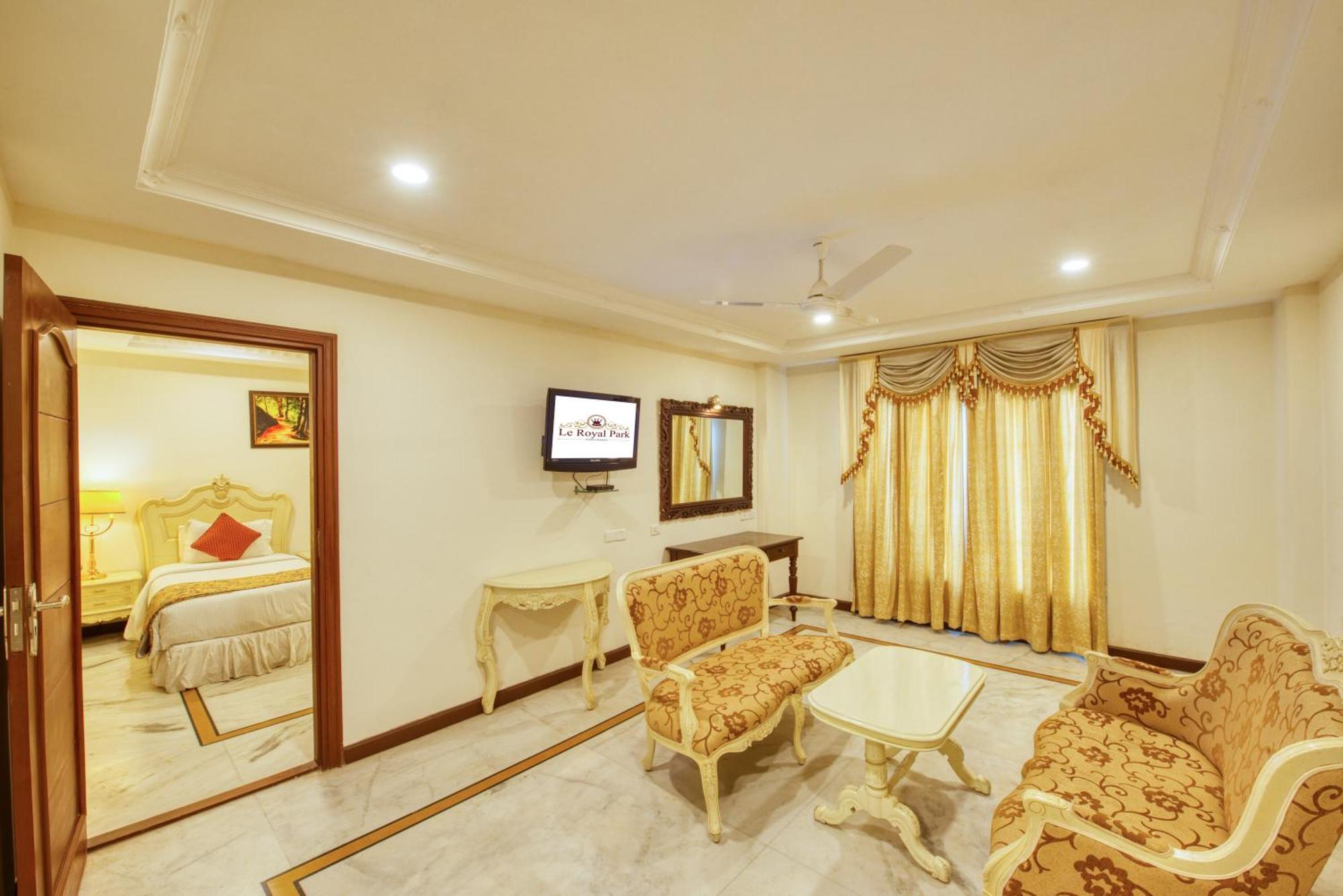 Hotel Le Royal Park Пондичери Екстериор снимка