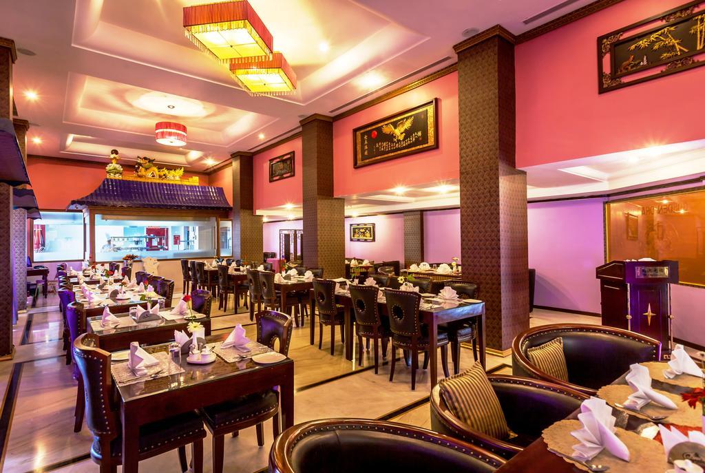 Hotel Le Royal Park Пондичери Екстериор снимка