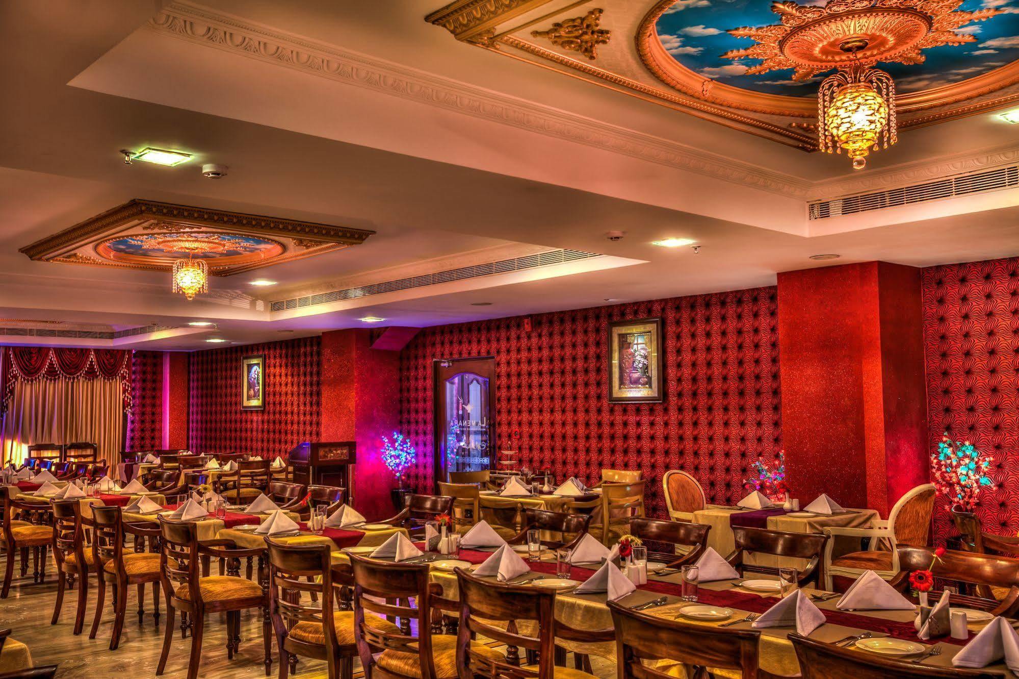 Hotel Le Royal Park Пондичери Екстериор снимка